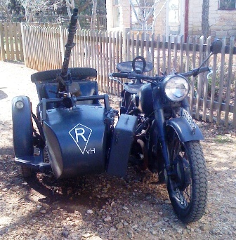 Fallschirmjäger.net - BMW R71 Motorcycle and Sidecar